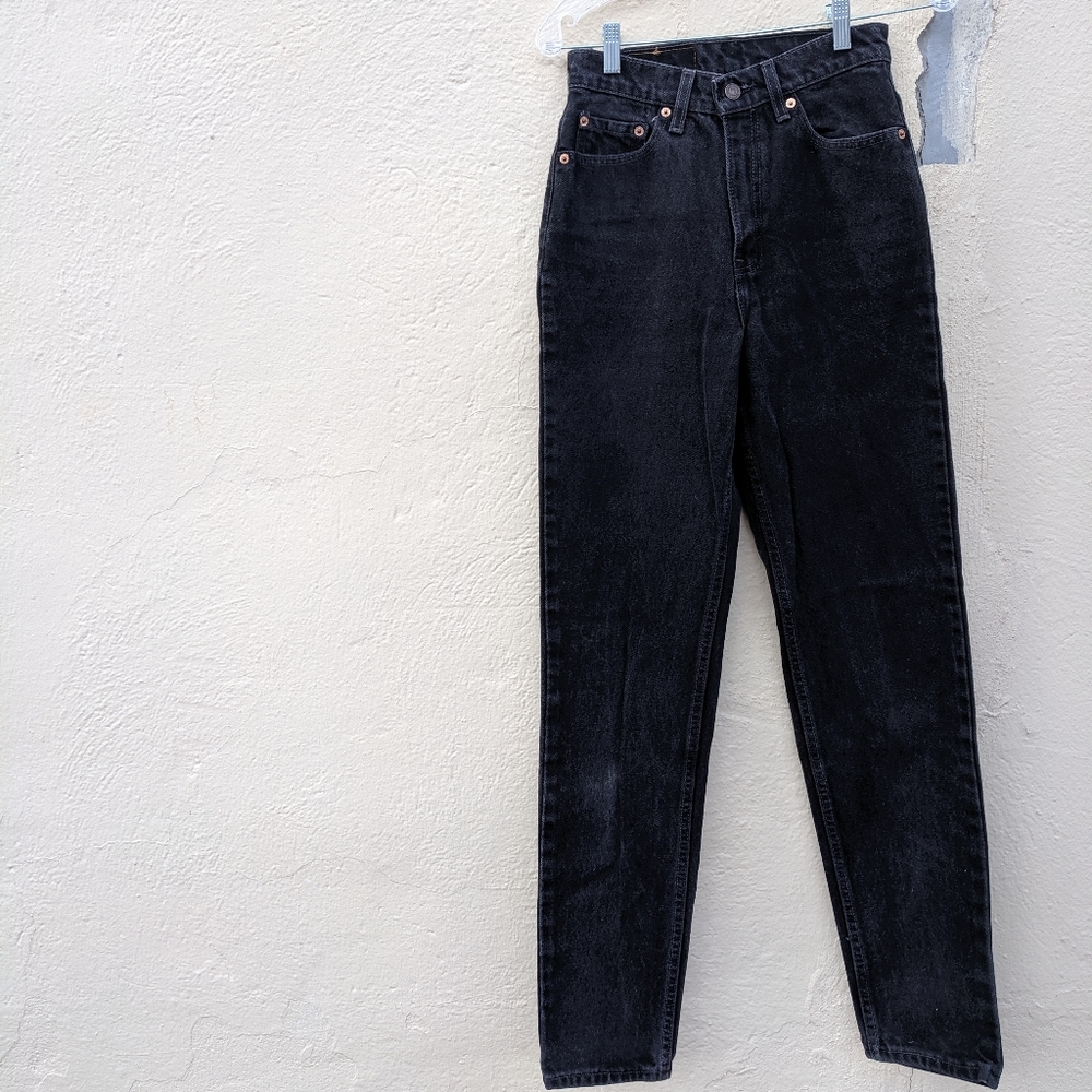 Vintage 90s Levi's 512 Slim fit Tapered leg jeans